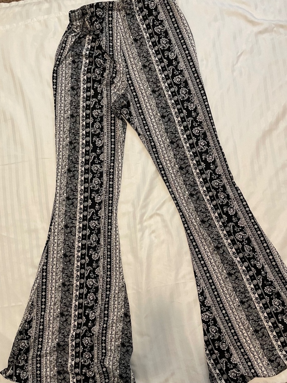 Bear dance pants